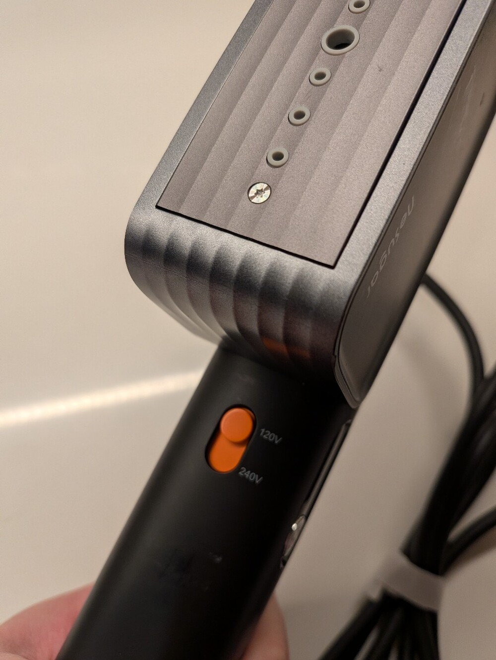 Nesugar G7 Dual-voltage Steamer - Picture 5 of 9